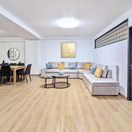 Apartment Divas King *